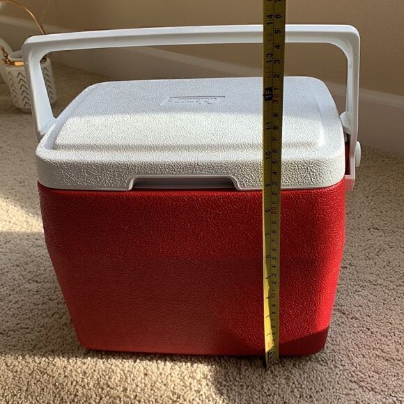 Coleman Vintage Red Strapper 8 Cooler.  Hardsided lunch box, beer lake picnic - Picture 9 of 10
